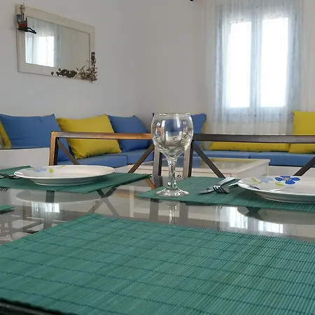 Villa Theros Fira (Santorini)